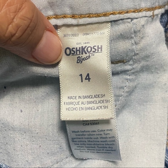Oshkosh B’hosh overalls Kids Size 14 Medium Wash Kids Jean short overalls - Picture 11 of 13